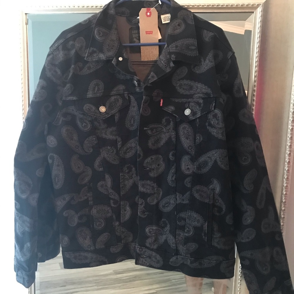Men’s Levis black paisley jean denim jacket XL